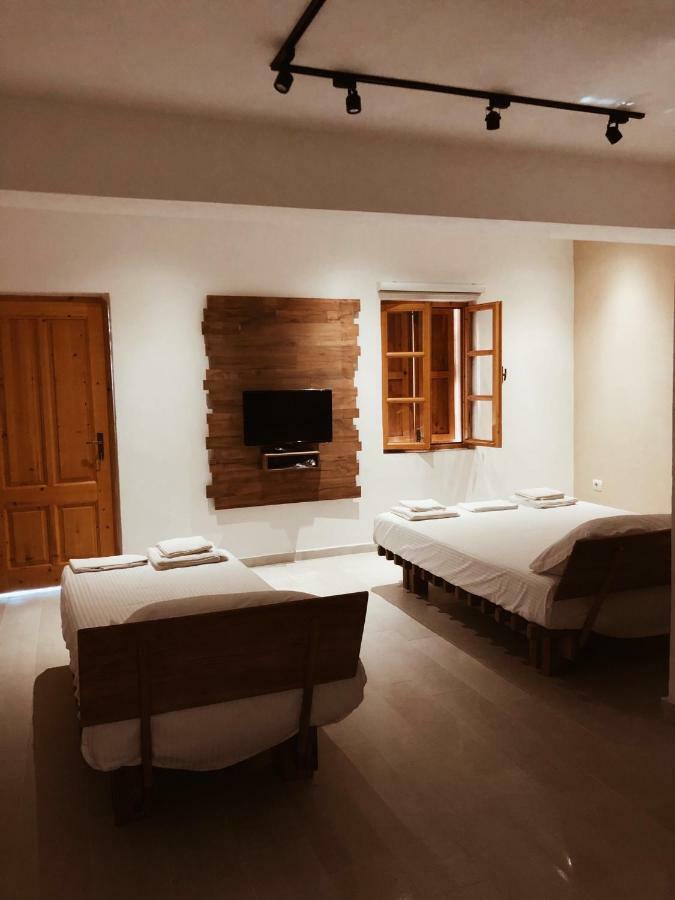 Old Town Hotel Dhërmi Extérieur photo